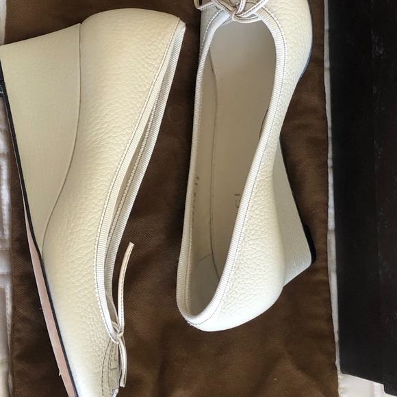 GUCCI Interlocking G Logo Leather Pumps Size: 5 | IT 35. FITS SIZE 6 ** NEW. ** - Picture 5 of 12
